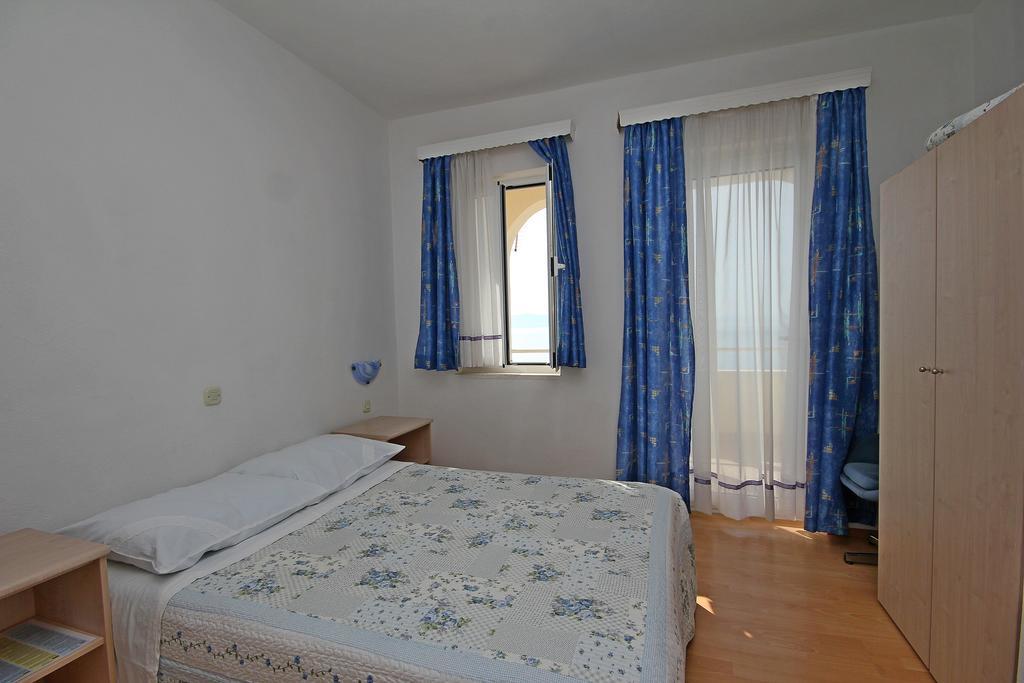 Apartments Adrion Drasnice Habitación foto