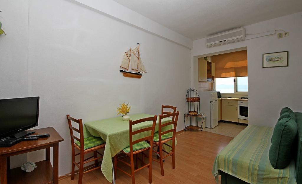 Apartments Adrion Drasnice Habitación foto